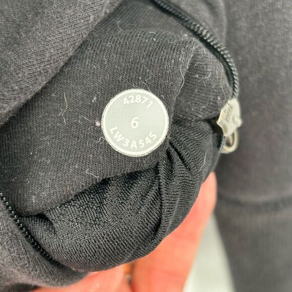 Lululemon Kick The Cold Funnel Neck Sweatshirt Black Size 6 - Picture 3 of 9